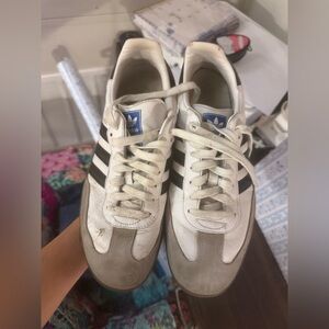 Adidas Men's White and Black Classic Sneakers